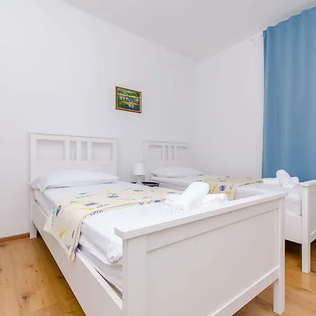 Rizza Apartment